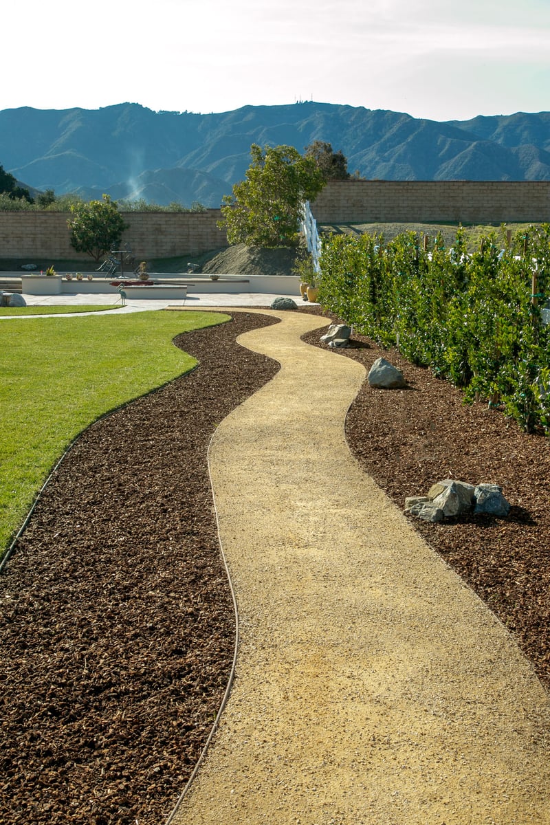 Landscape Edging: Santa Clarita Residence preview 15